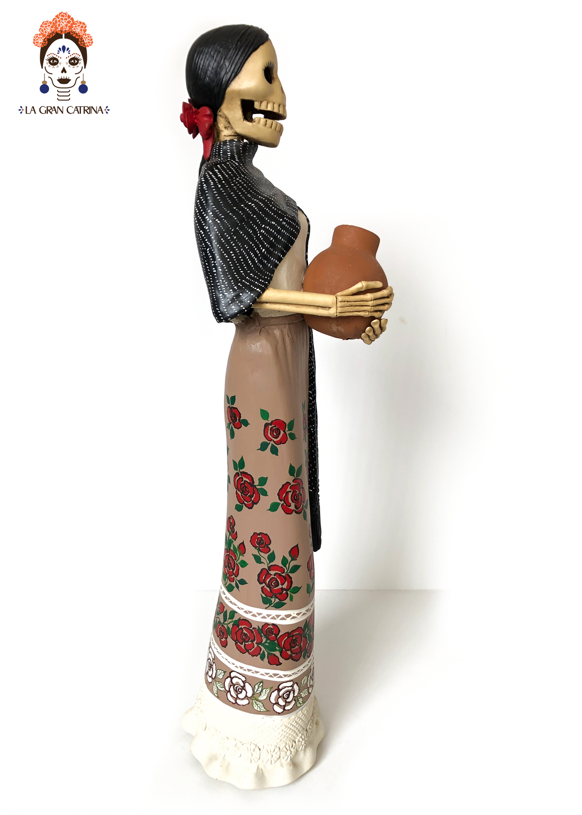 Catrina con olla de barro - 67 cm. 27 in.